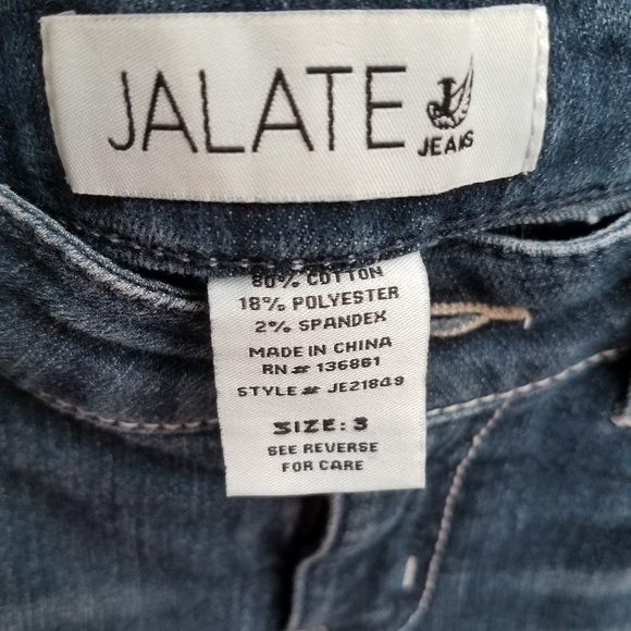 Blue Denim Frayed Shorts - Picture 4 of 4